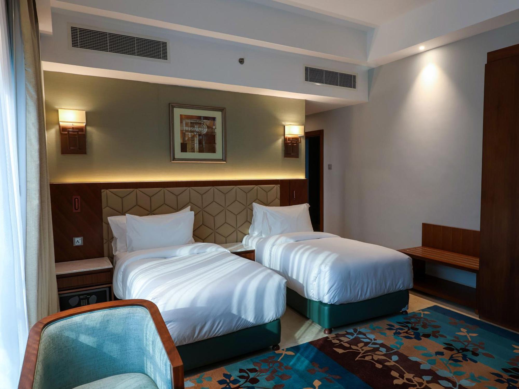 The Seven Hotel Манама Экстерьер фото